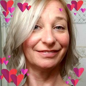 Meet your Posher, Claudia